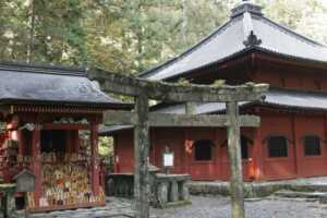 Wikipediaより：輪王寺 開山堂　